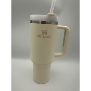 Stanley Adventure Quencher H2.0 FlowState Tumbler 40oz Cream Off-White